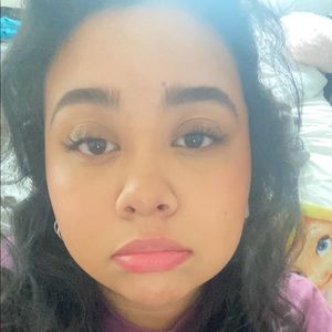 Meet your Posher, Fernanda